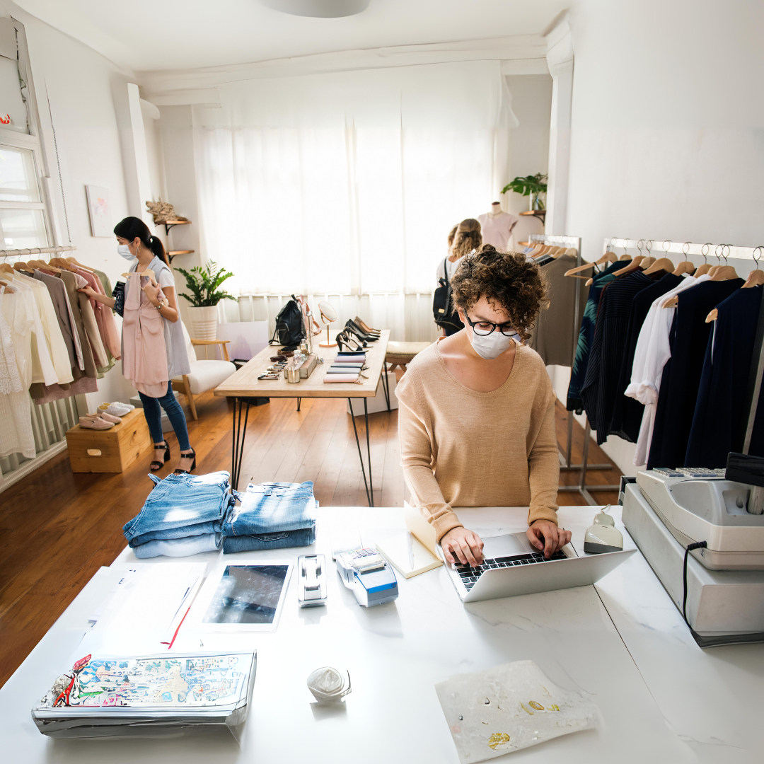 a girl manage inventory online of garment shop